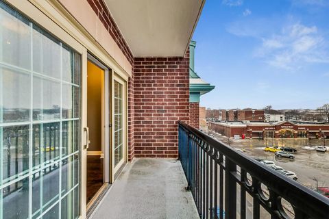 Tiny photo for 44 N VAIL Avenue #505, Arlington Heights, IL 60005 (MLS # 12621641)