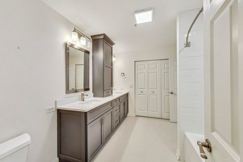 Tiny photo for 44 N VAIL Avenue #505, Arlington Heights, IL 60005 (MLS # 12621641)