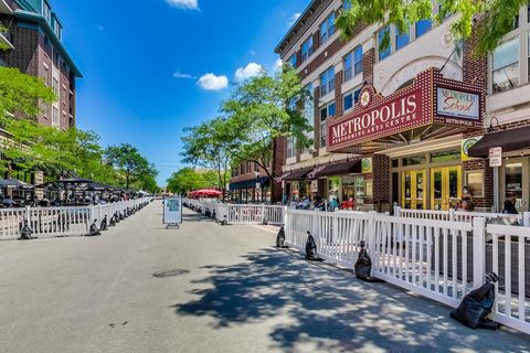 Tiny photo for 44 N VAIL Avenue #505, Arlington Heights, IL 60005 (MLS # 12621641)