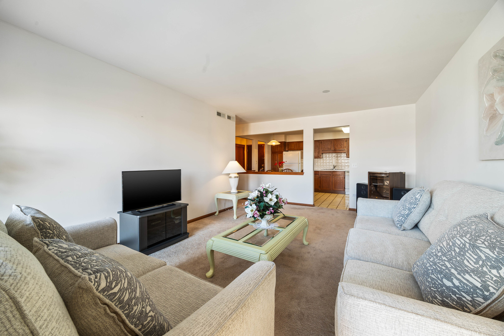 6461 W Warner Avenue 517