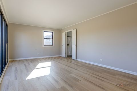 Tiny photo for 858 E Grant Drive, Des Plaines, IL 60016 (MLS # 12515228)