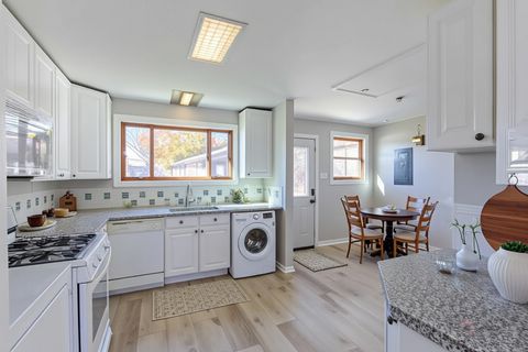 Tiny photo for 858 E Grant Drive, Des Plaines, IL 60016 (MLS # 12515228)