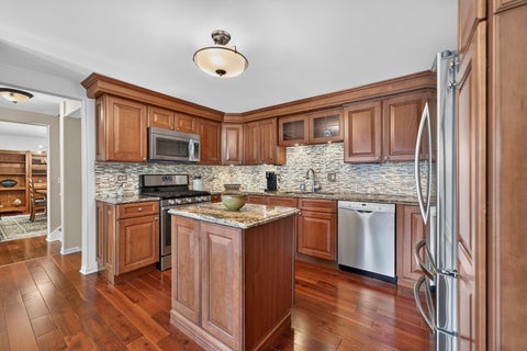 Tiny photo for 87 Whittington Course, St. Charles, IL 60174 (MLS # 12696105)