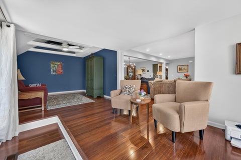 Tiny photo for 87 Whittington Course, St. Charles, IL 60174 (MLS # 12696105)