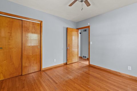 Tiny photo for 630 W Lombard Street, Davenport, IA 52803 (MLS # 12600771)