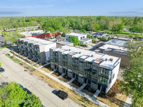 Tiny photo for 6338 Hennings Court, Morton Grove, IL 60053 (MLS # 12468591)