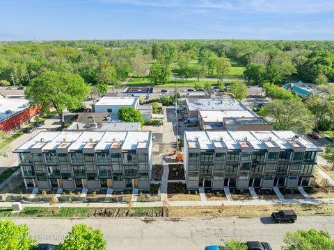 Tiny photo for 6338 Hennings Court, Morton Grove, IL 60053 (MLS # 12468591)