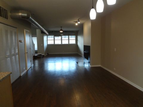Tiny photo for 1834 Ridge Avenue #137, Evanston, IL 60201 (MLS # 12685018)