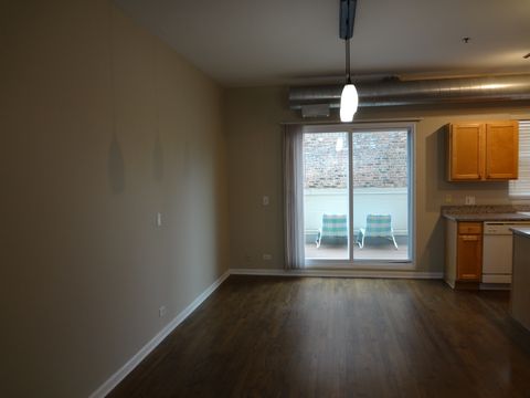 Tiny photo for 1834 Ridge Avenue #137, Evanston, IL 60201 (MLS # 12685018)