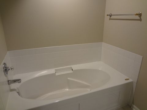 Tiny photo for 1834 Ridge Avenue #137, Evanston, IL 60201 (MLS # 12685018)