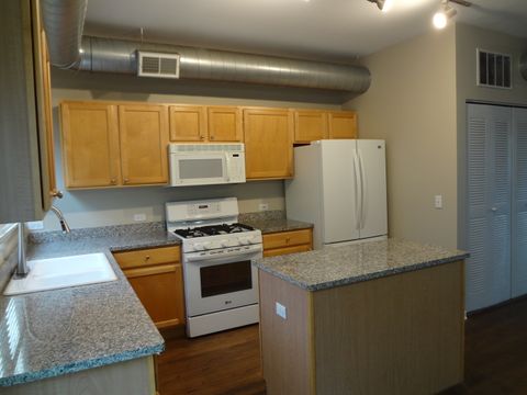 Tiny photo for 1834 Ridge Avenue #137, Evanston, IL 60201 (MLS # 12685018)