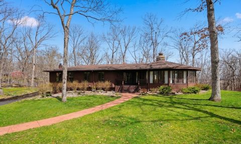 Photo of 380 W Center Road, Palatine, IL 60074 (MLS # 12613666)
