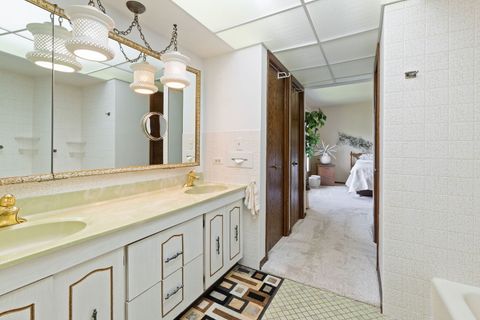 Tiny photo for 2 Hamilton Lane, Oak Brook, IL 60523 (MLS # 12375445)