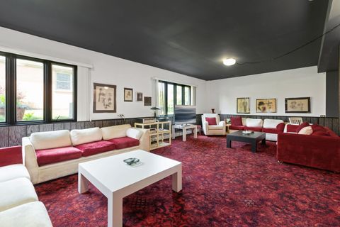 Tiny photo for 2 Hamilton Lane, Oak Brook, IL 60523 (MLS # 12375445)