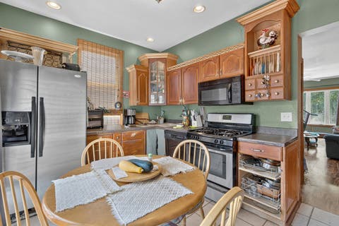 Tiny photo for 1335 Kenilworth Avenue, Berwyn, IL 60402 (MLS # 12720872)