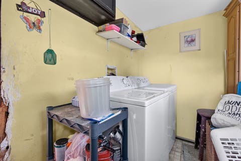 Tiny photo for 1335 Kenilworth Avenue, Berwyn, IL 60402 (MLS # 12720872)