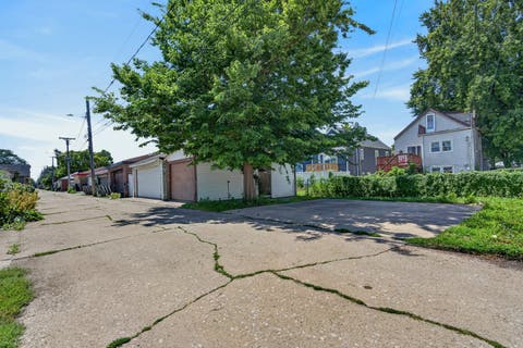 Tiny photo for 1335 Kenilworth Avenue, Berwyn, IL 60402 (MLS # 12720872)