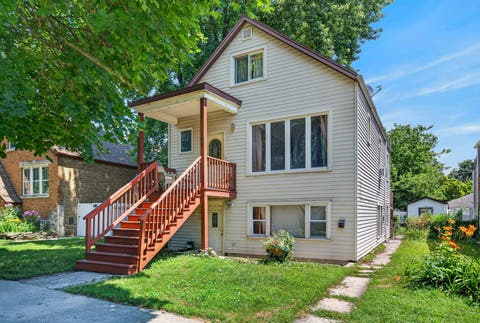 Photo of 1335 Kenilworth Avenue, Berwyn, IL 60402 (MLS # 12720872)