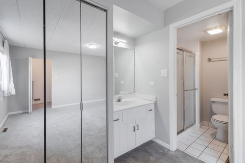 Tiny photo for 10531 S Roberts Road #1-A, Palos Hills, IL 60465 (MLS # 12569665)