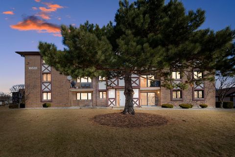 Tiny photo for 10531 S Roberts Road #1-A, Palos Hills, IL 60465 (MLS # 12569665)