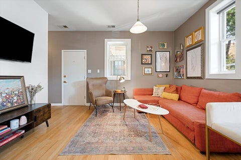 Tiny photo for 4053 N Sheridan Road #3, Chicago, IL 60613 (MLS # 12733203)