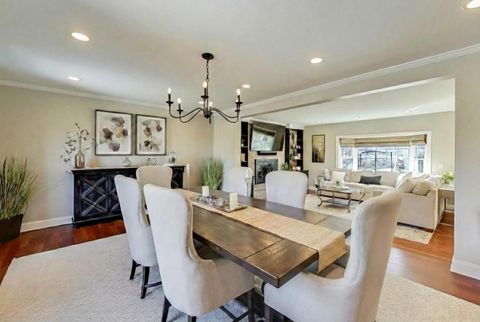 Tiny photo for 829 Heatherstone Drive, Schaumburg, IL 60173 (MLS # 12581642)