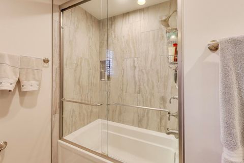 Tiny photo for 829 Heatherstone Drive, Schaumburg, IL 60173 (MLS # 12581642)