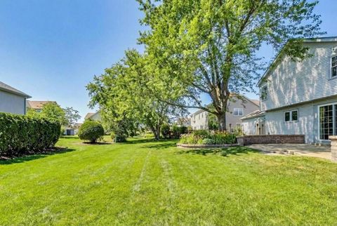 Tiny photo for 829 Heatherstone Drive, Schaumburg, IL 60173 (MLS # 12581642)