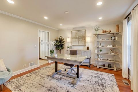 Tiny photo for 829 Heatherstone Drive, Schaumburg, IL 60173 (MLS # 12581642)