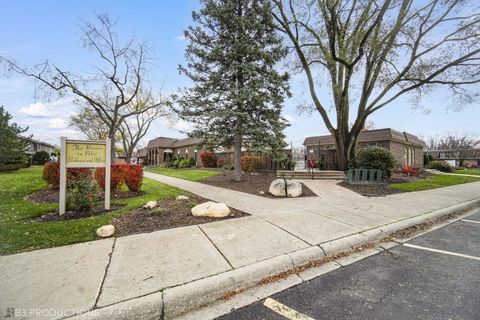 Tiny photo for 5 Cour Caravelle, Palos Hills, IL 60465 (MLS # 12531286)