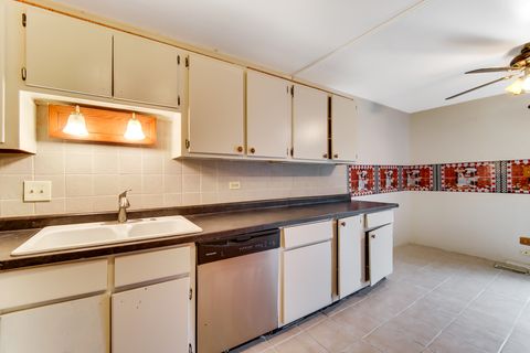 Tiny photo for 5 Cour Caravelle, Palos Hills, IL 60465 (MLS # 12531286)