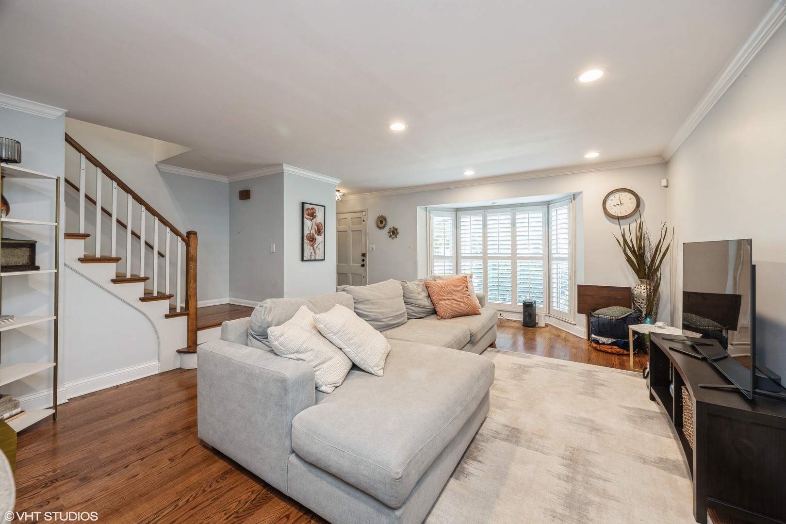 1122 S Maple Avenue