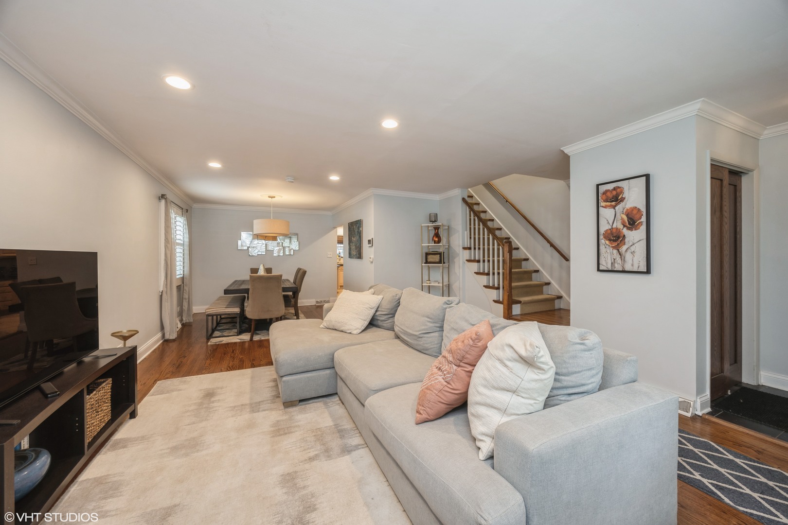 1122 S Maple Avenue