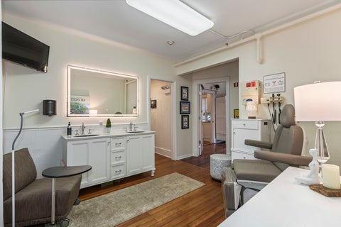 Tiny photo for 329 W Main Street, Barrington, IL 60010 (MLS # 12752777)