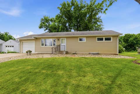 Tiny photo for 4620 50th Avenue, Moline, IL 61265 (MLS # 12669866)