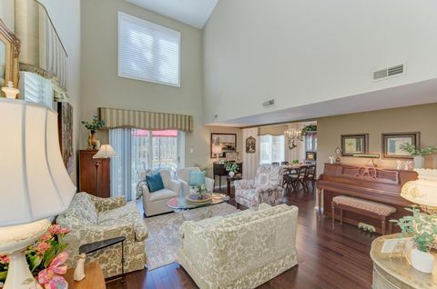 Tiny photo for 312 Cromwell Court, Westmont, IL 60559 (MLS # 12643319)