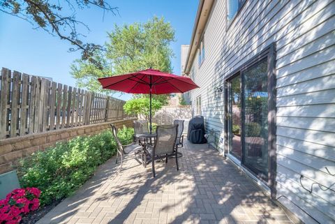 Tiny photo for 312 Cromwell Court, Westmont, IL 60559 (MLS # 12643319)