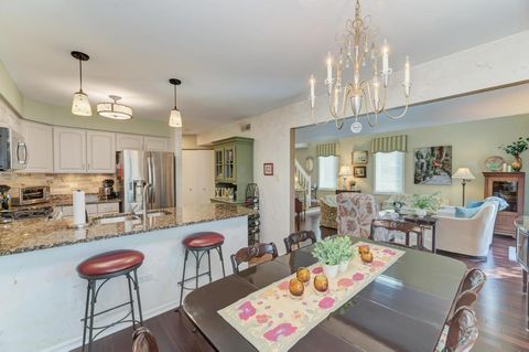 Tiny photo for 312 Cromwell Court, Westmont, IL 60559 (MLS # 12643319)