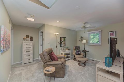 Tiny photo for 312 Cromwell Court, Westmont, IL 60559 (MLS # 12643319)