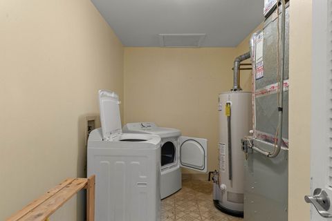 Tiny photo for 9122 S Pulaski Road #2E, Oak Lawn, IL 60453 (MLS # 12692574)