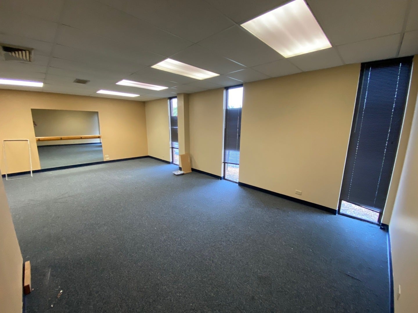 2555 W Lincoln Highway 102
