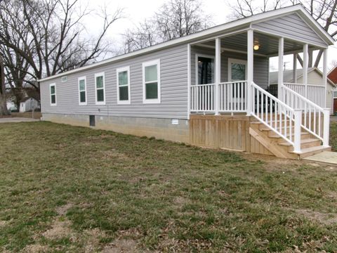 Tiny photo for 205 & 207 5th Street, Carmi, IL 62821 (MLS # 12575624)