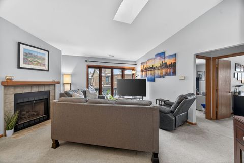 Tiny photo for 6443 Oak Forest Avenue #3E, Tinley Park, IL 60477 (MLS # 12557706)