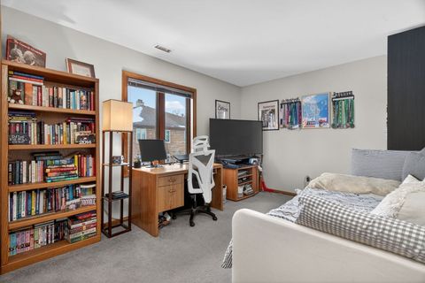 Tiny photo for 6443 Oak Forest Avenue #3E, Tinley Park, IL 60477 (MLS # 12557706)