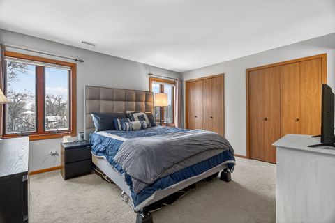 Tiny photo for 6443 Oak Forest Avenue #3E, Tinley Park, IL 60477 (MLS # 12557706)