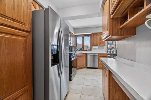 Tiny photo for 6443 Oak Forest Avenue #3E, Tinley Park, IL 60477 (MLS # 12557706)