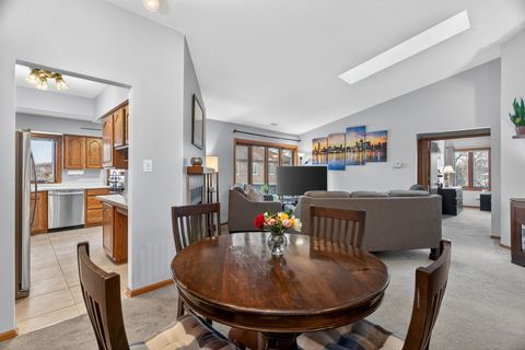 Tiny photo for 6443 Oak Forest Avenue #3E, Tinley Park, IL 60477 (MLS # 12557706)