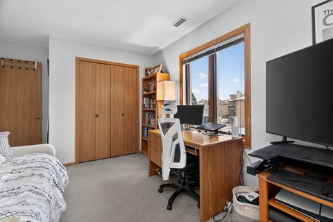 Tiny photo for 6443 Oak Forest Avenue #3E, Tinley Park, IL 60477 (MLS # 12557706)