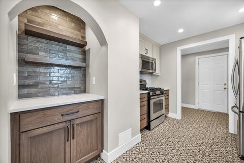 Tiny photo for 11 E 3rd Street, El Paso, IL 61738 (MLS # 12561080)