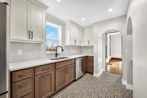 Tiny photo for 11 E 3rd Street, El Paso, IL 61738 (MLS # 12561080)